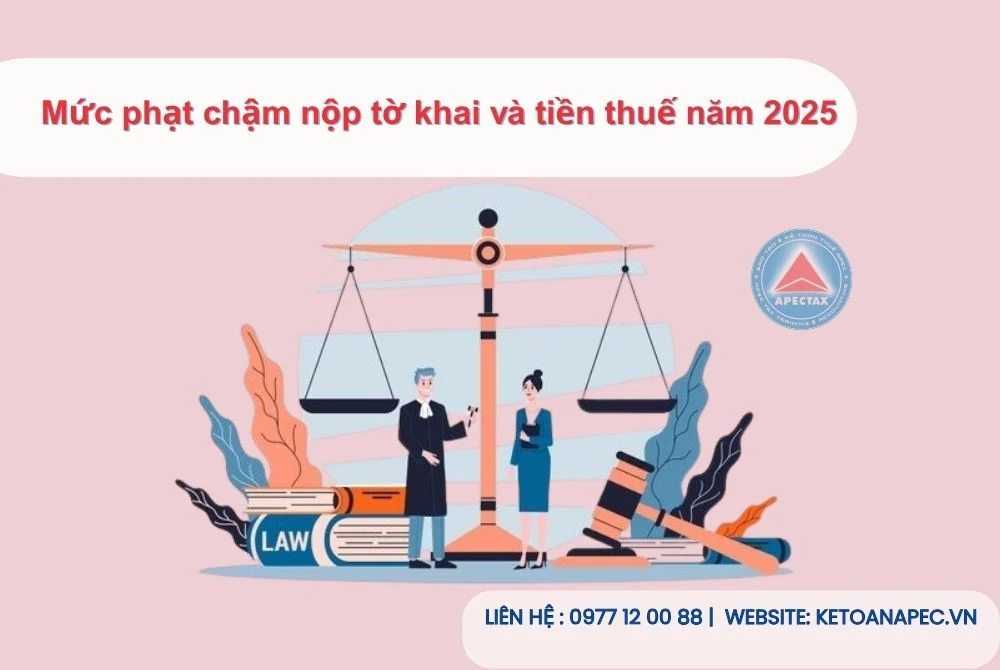 Hình ảnh nhân viên nhận thông báo phạt thuế chậm nộp